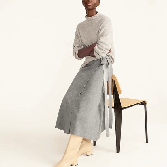 J. Crew Dresses & Skirts - J. Crew Two-toned merino wool wrap skirt BA911 size medium